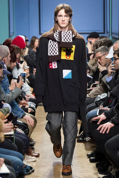 Look 24